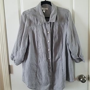 Lucy and Laurel button up linen blouse